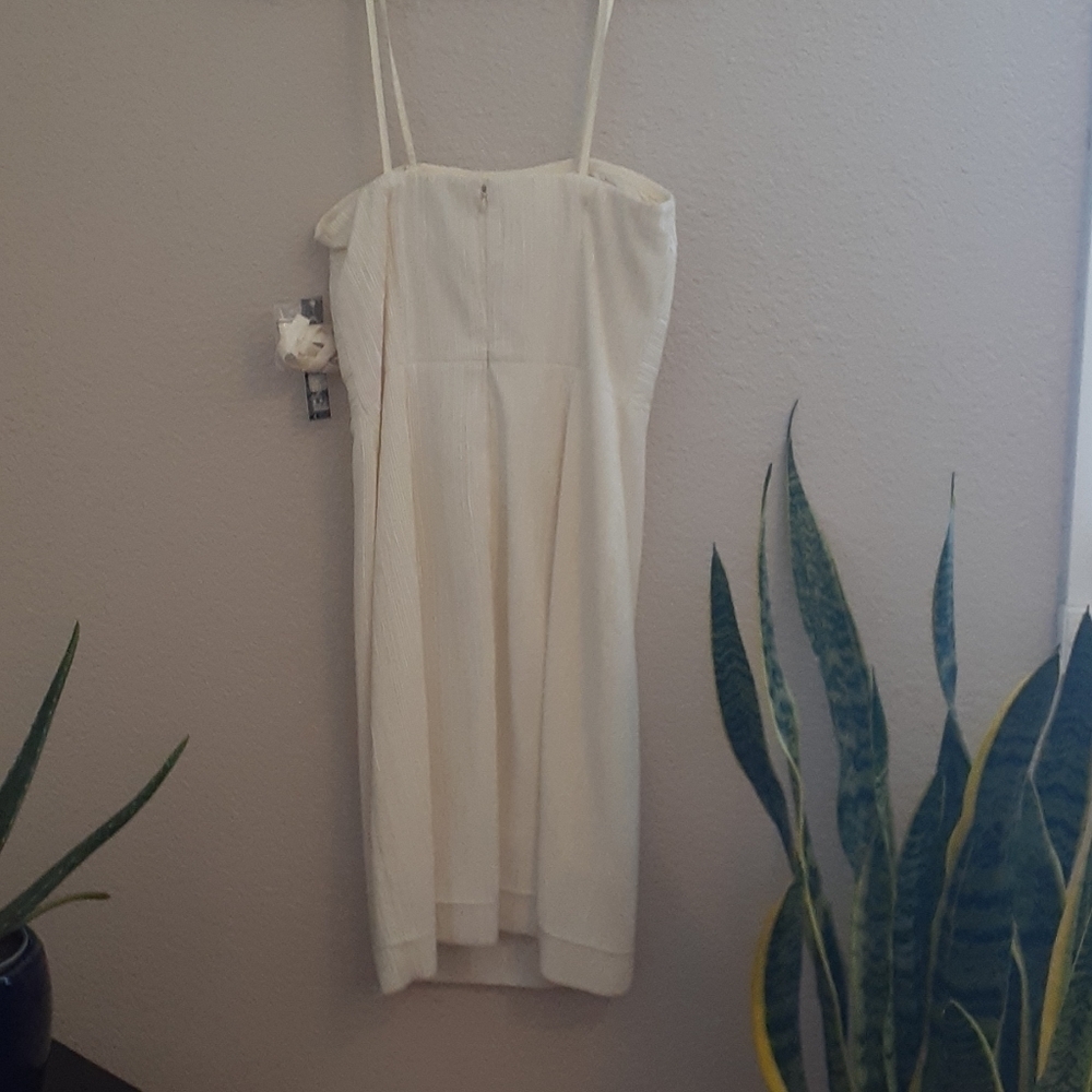 Gianni Bini Sweetheart Neckline Babydoll Pintucked Mini Pleated Silky Dress - Picture 5 of 6